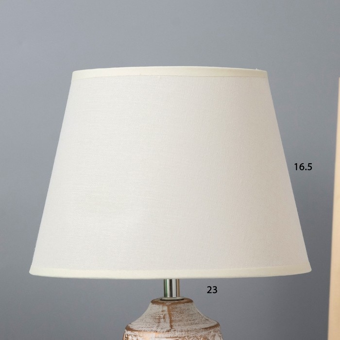 Настольная лампа "Аурика" Е14 40Вт белый с золотой патиной 22х22х33 см RISALUX