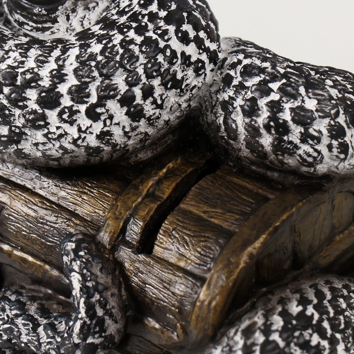 Копилка Копилка"КОБРА НА СУНДУКЕ " 20 х 17 х 12 см.