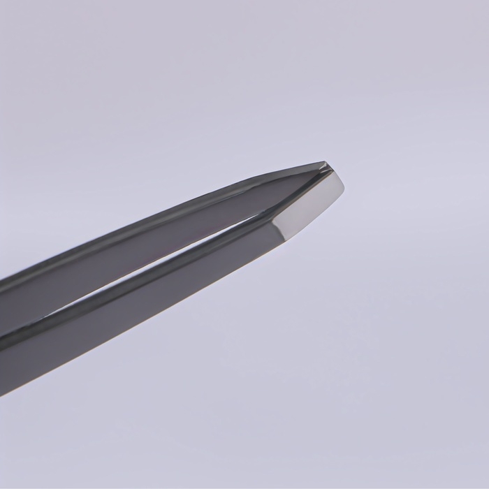 Пинцет скошенный, широкий, 9,5 см, цвет чёрный Пинцет скошенный, широкий, 9,5 см, цвет чёрный