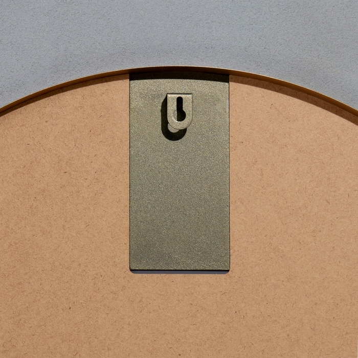 Зеркало настенное в круглом корпусе из металла, D=60, золотой Рубин Зеркало настенное в круглом корпусе из металла, D=60, золотой Рубин