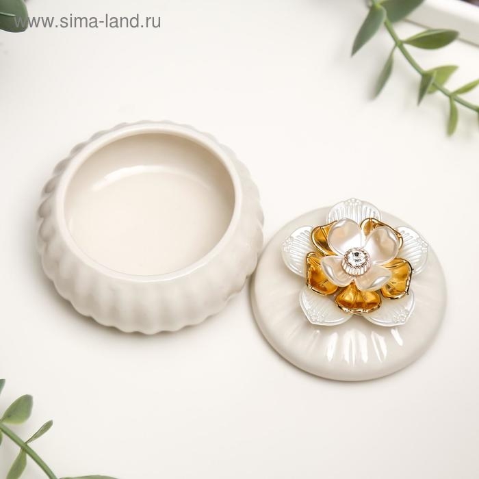 Шкатулка керамика Шкатулка керамика "Белая лилия с золотом" 7х8х8 см