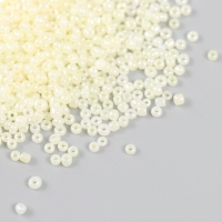 Бисер стекло 12/0 "Бледно-жёлтый" полупрозрачный перламутр 450 гр Бисер стекло 12/0 "Бледно-жёлтый" полупрозрачный перламутр 450 гр