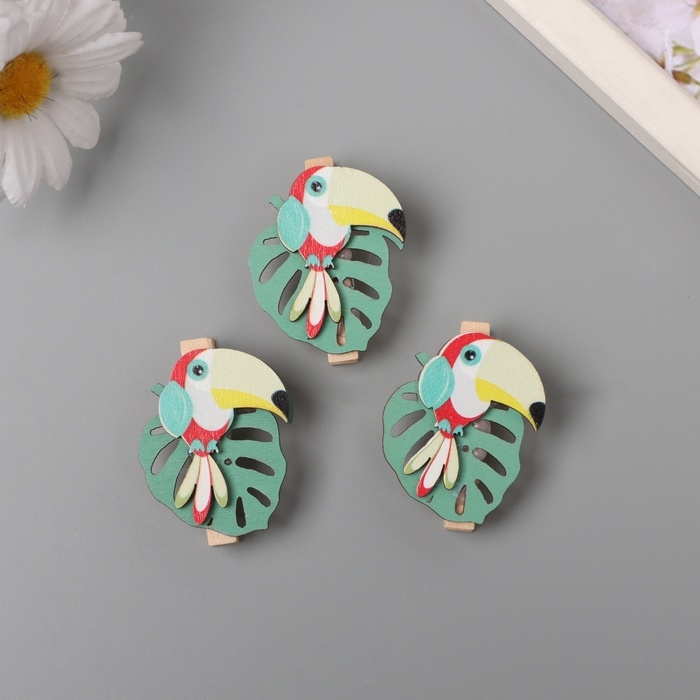 Декор для творчества дерево Декор для творчества дерево "Прищепка. Спящий тукан на листе" набор 3 шт 1,3х3,3х4,5 см