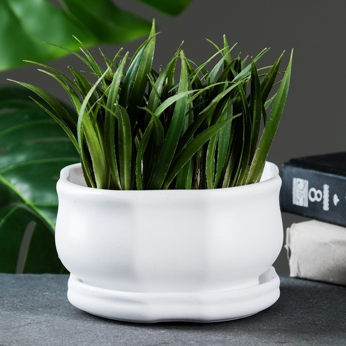 Горшок &laquo;Лилия&raquo; белое, 0 85 л/ 8,5х15 см