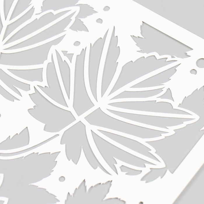 Трафарет пластиковый Трафарет пластиковый "Кленовые листья" 16х24 см