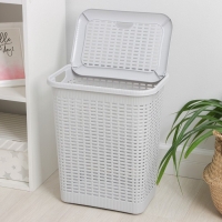 Корзина бельевая с крышкой, 30 л, 37×26×46,5 см, цвет МИКС Корзина бельевая с крышкой, 30 л, 37×26×46,5 см, цвет МИКС