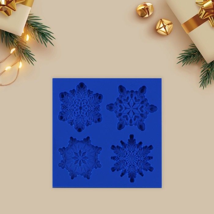 Силиконовый молд для творчества «Снежинки», 8 х 8 см Силиконовый молд для творчества «Снежинки», 8 х 8 см