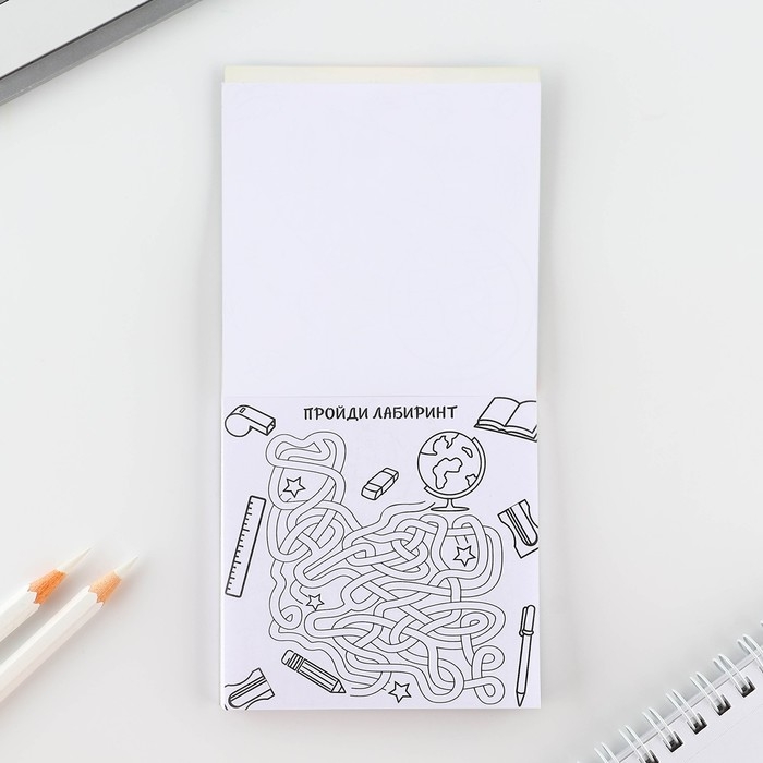 Подарочный набор на выпускной &laquo;Выпускник начальной школы&raquo; блокнот 9см х 9см 60 л., восковые мелки 4 шт.