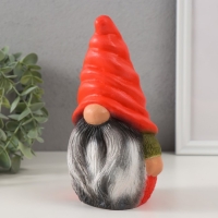 Фигурка "Гном Остин" высота 17,5 см, ширина 9,5 см, длина 8,5 см. Фигурка "Гном Остин" высота 17,5 см, ширина 9,5 см, длина 8,5 см.