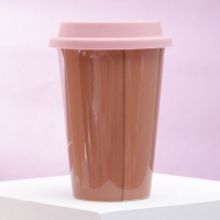 Стакан керамический с силиконовой крышкой &laquo;Твой стиль&raquo;, 300 мл, цвет коричневый