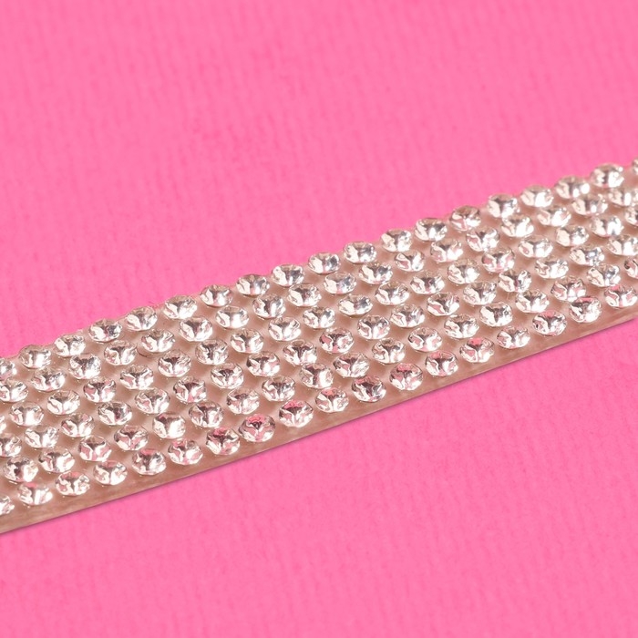 Стразы самоклеящиеся, d = 2 мм, ширина - 14 мм, 4,5 ± 0,5 м, цвет серебряный Стразы самоклеящиеся, d = 2 мм, ширина - 14 мм, 4,5 ± 0,5 м, цвет серебряный