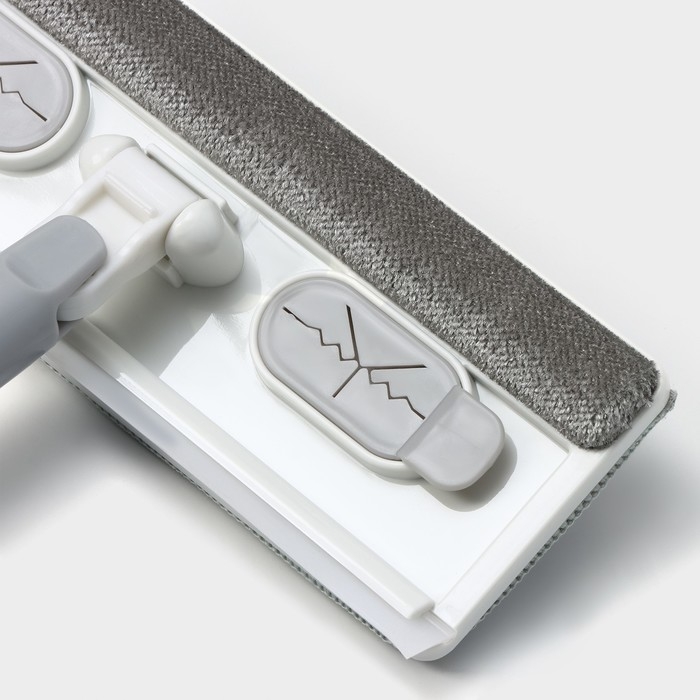 Щётка для окон Raccoon, стальная телескопическая ручка 82(126) см, насадка из микрофибры 25&times;9 см, цвет белый