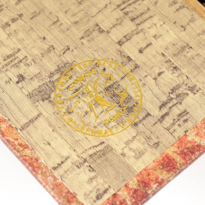 Сейф-книга дерево кожзам Сейф-книга дерево кожзам "Виктор Гюго. Отверженные" 17х11х5 см