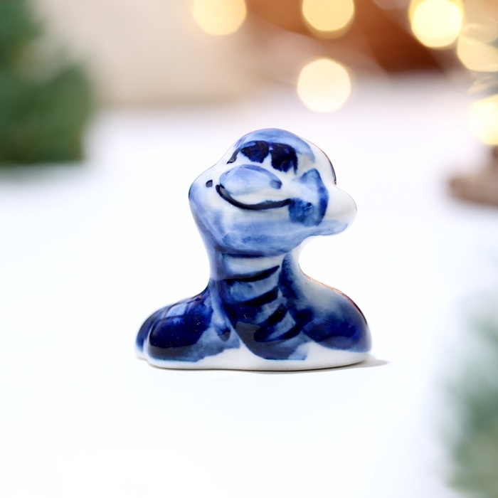 Сувенир символ года &laquo;Змейка в шляпе&raquo;, гжель, 3.5х4 см