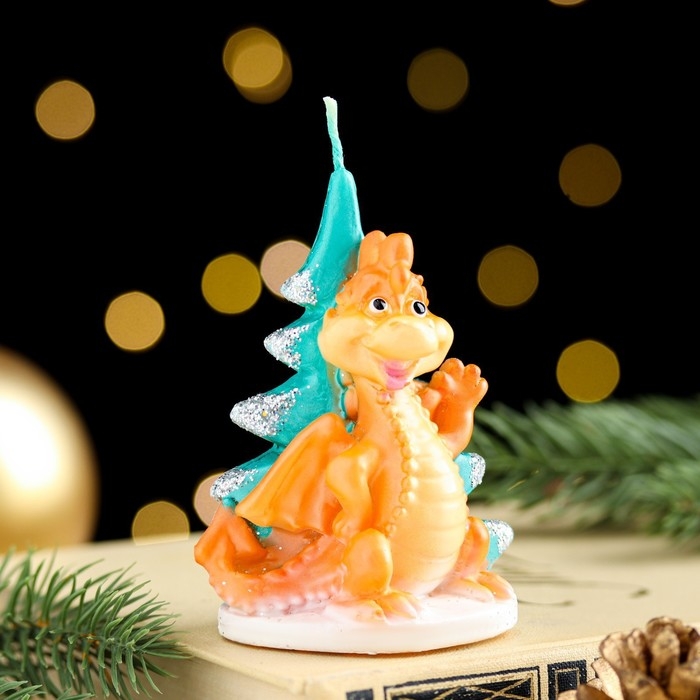 Свеча фигурная Свеча фигурная "Дракон у ёлки. Символ года 2024", 6х4,5х9 см