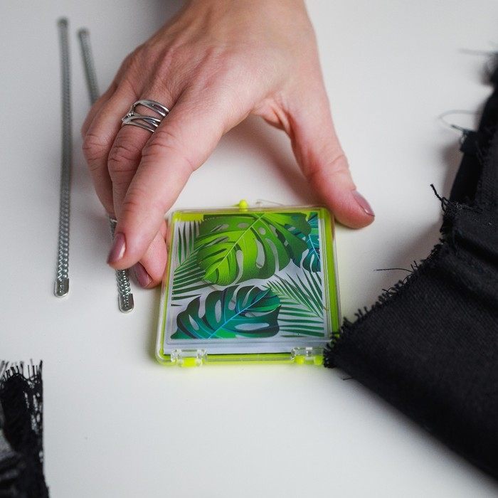 Игольница магнитная &laquo;Тропики&raquo;, с иглами, 7 &times; 8 см, цвет жёлтый