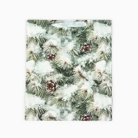 Пакет подарочный новогодний ламинированный &laquo;Зимняя ель&raquo;, M 26 х 30 х 9 см , Новый год