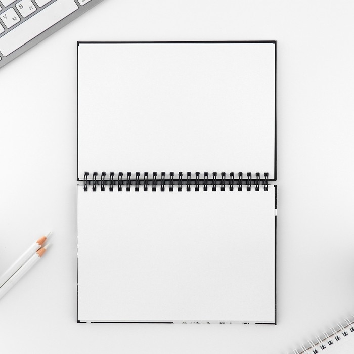 Скетчбук в твердой обложке на гребне А5, 80 л. 100 г/м &laquo;Аниме. Комикс&raquo;