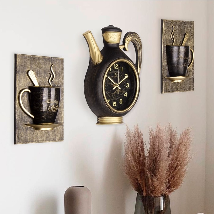 Часы настенные интерьерные для кухни Часы настенные интерьерные для кухни "Сангино", бесшумные, 26.5х24 см, чёрные с золотом, АА