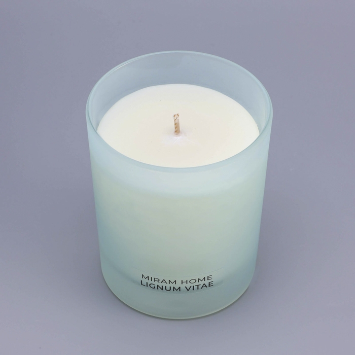 Свеча ароматическая в стекле "LIGNUM VITAE", пало санто, кедр и амбра, 200 г