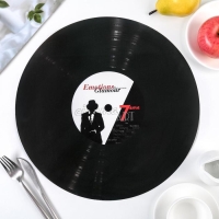Салфетка сервировочная на стол Доляна «Виниловая пластинка», d=38 см, цвет чёрный Салфетка сервировочная на стол Доляна «Виниловая пластинка», d=38 см, цвет чёрный