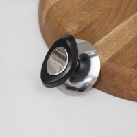 Ручка для крышки на посуду Доляна «Помощник», d=6 см, цвет чёрный Ручка для крышки на посуду Доляна «Помощник», d=6 см, цвет чёрный