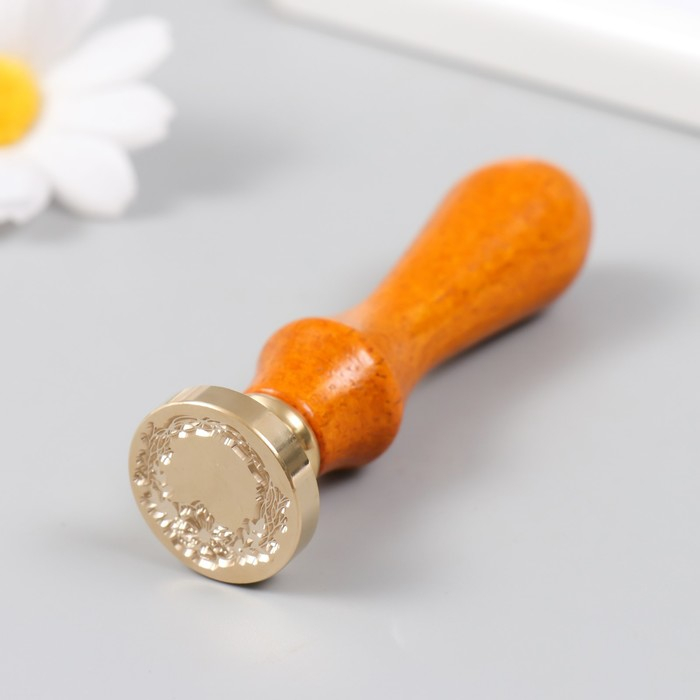 Печать для сургуча с деревянной ручкой Печать для сургуча с деревянной ручкой "Венок с цветком" 9х2,5х2,5 см