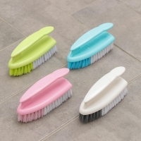 Щётка - утюжок &laquo;Дельта&raquo;, 15&times;5,5&times;7,5 см, цвет МИКС