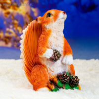 Садовая фигура "Белка стоящая с шишками" 25х20х14см Садовая фигура "Белка стоящая с шишками" 25х20х14см