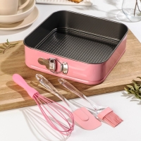 Набор для выпечки Доляна, 4 предмета: форма разъёмная «Элин. Квадрат», кисточка, лопатка, венчик, цвет розовый Набор для выпечки Доляна, 4 предмета: форма разъёмная «Элин. Квадрат», кисточка, лопатка, венчик, цвет розовый