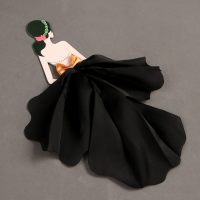 Топпер «Красотка в чёрном» Топпер «Красотка в чёрном»