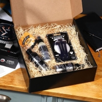 Подарочная коробка "100% Мужик", чёрный, 28,5 х 9,5 х 29,5 см Подарочная коробка "100% Мужик", чёрный, 28,5 х 9,5 х 29,5 см