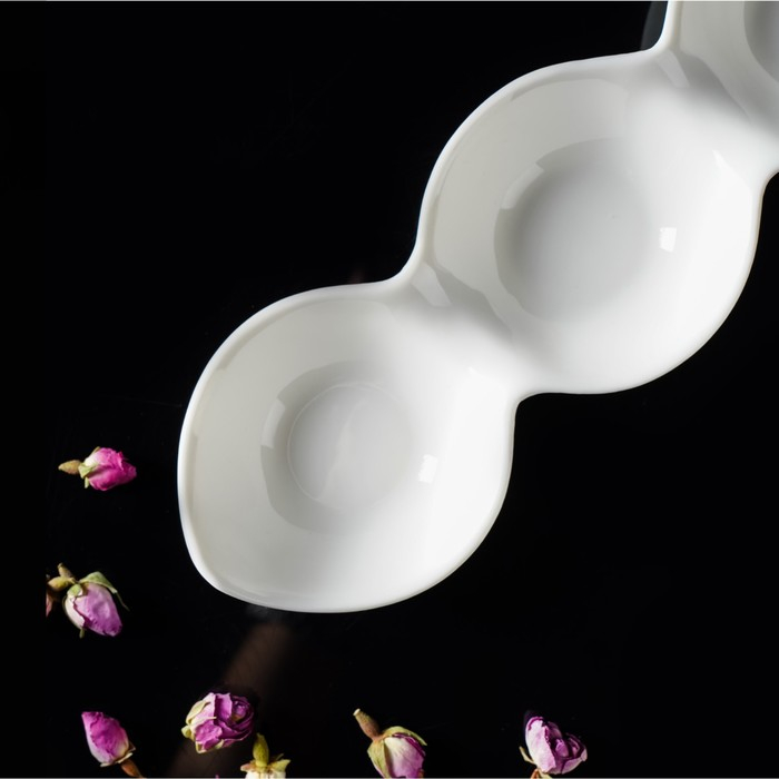 Менажница фарфоровая 3-х секционная Magistro &laquo;Бланш&raquo;, 28&times;8,5&times;4,5 см, цвет белый