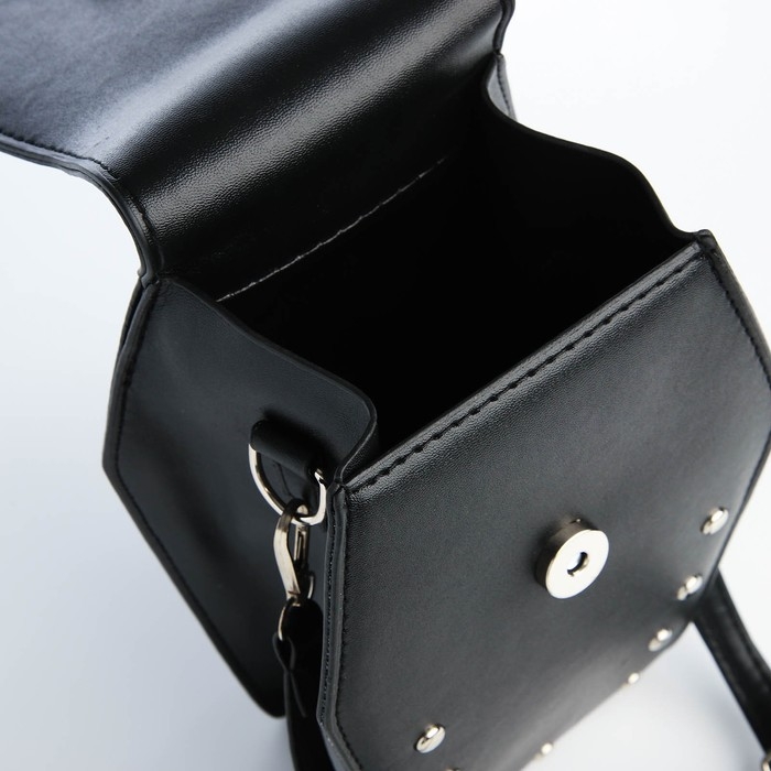 Сумка молодёжная на магните, цвет чёрный Сумка молодёжная на магните, цвет чёрный