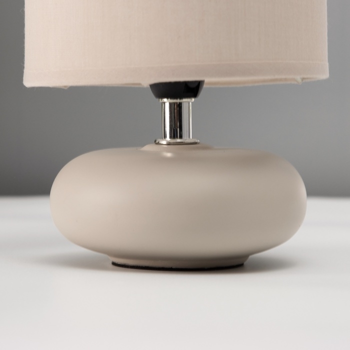 Настольная лампа "Ассенса" Е14 40вт серый 13х13х22 см