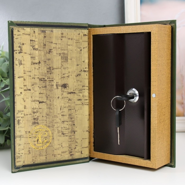 Сейф-книга дерево кожзам Сейф-книга дерево кожзам "Путешествия Гулливера. Джонатан Свифт" 21х13х5 см