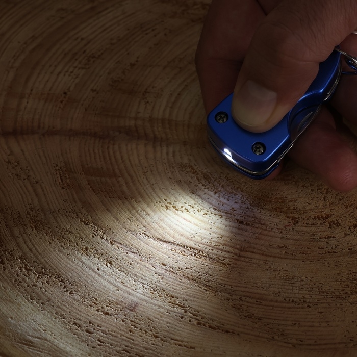 Нож-брелок 5в1 многофункциональный с фонариком, микс Нож-брелок 5в1 многофункциональный с фонариком, микс