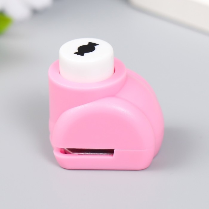 Набор для скрапбукинга Набор для скрапбукинга "Плавная волна" ножницы фигурные 13,5см+4 дырокола d=1,2см 11,2х18 см 94115