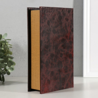 Сейф-книга дерево "Фамильный герб" кожзам 21х13х5 см Сейф-книга дерево "Фамильный герб" кожзам 21х13х5 см