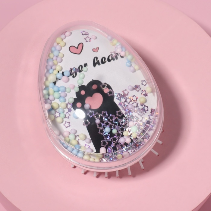 Расчёска - шейкер «Лапки», 5,5 × 9 см, цвет белый Расчёска - шейкер «Лапки», 5,5 × 9 см, цвет белый