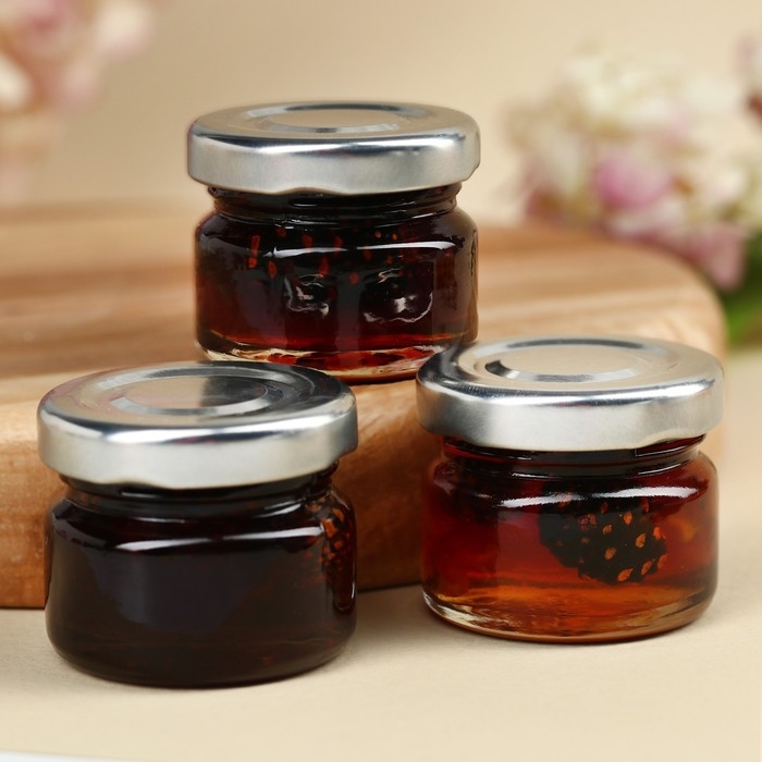 Набор варенья с сосновыми шишками &laquo;Моей бабушке&raquo;, вкус: имбирь, брусника, клюква, 90 г (30 г х 3 шт.)