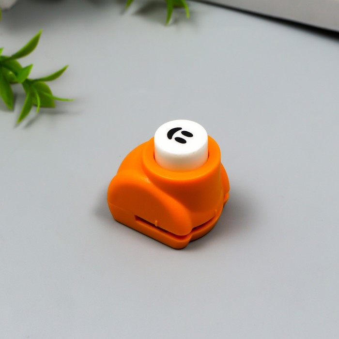 Набор фигурных дыроколов в сундуке 14 шт МИКС Набор фигурных дыроколов в сундуке 14 шт МИКС