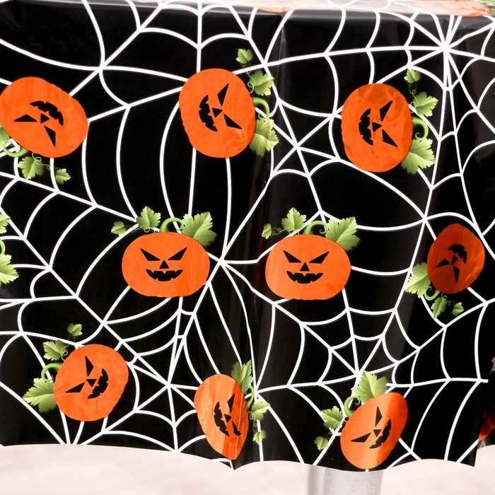 Скатерть &laquo;Паутина&raquo;, 137 &times; 183 см