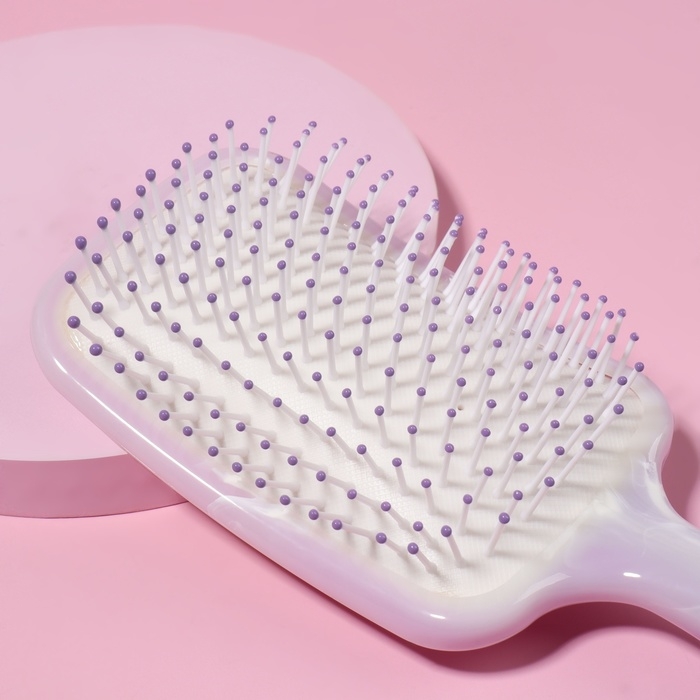 Расчёска массажная, изогнутая, широкая, 8,5 × 24 см, цвет перламутровый Расчёска массажная, изогнутая, широкая, 8,5 × 24 см, цвет перламутровый