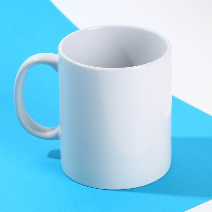 Кружка и кубок на Выпускной «Выпускник», подарочный набор Кружка и кубок на Выпускной «Выпускник», подарочный набор