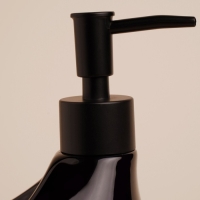 Дозатор для мыла с подставкой для губки Drop, 450 мл, цвет чёрный