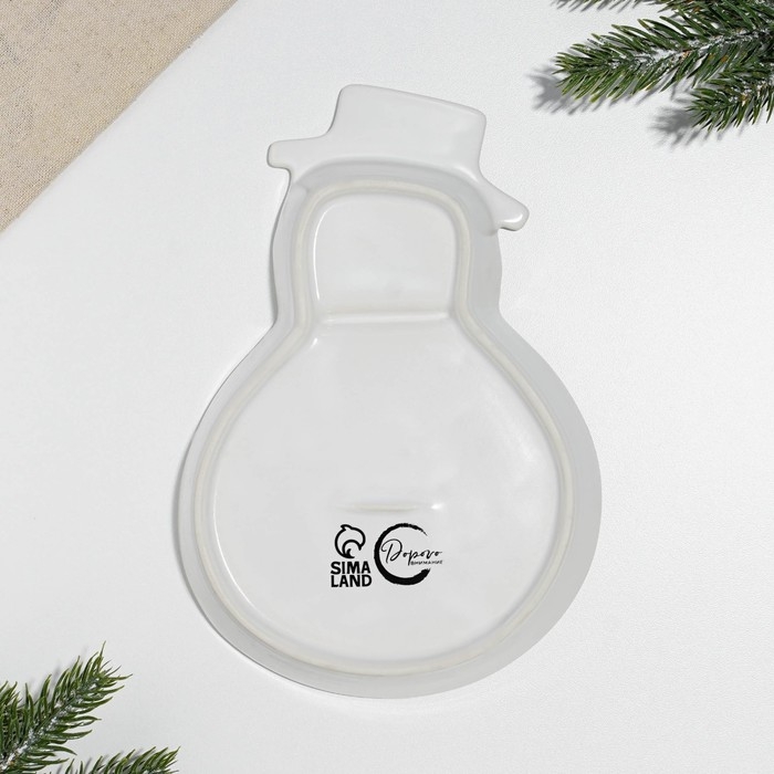 Новый год. Менажница керамическая «Снеговики», 14 х 20 х 3 см, цвет белый Новый год. Менажница керамическая «Снеговики», 14 х 20 х 3 см, цвет белый