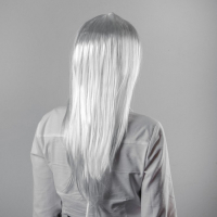 Карнавальный парик «Красотка», цвет белый Карнавальный парик «Красотка», цвет белый