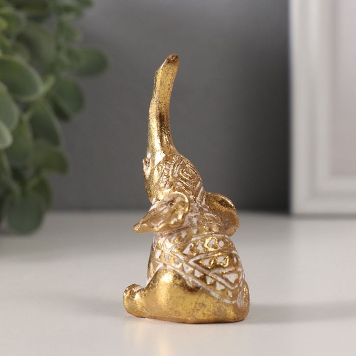 Сувенир полистоун "Слонёнок. Индейские узоры" золото 3,3х3,5х7,5 см