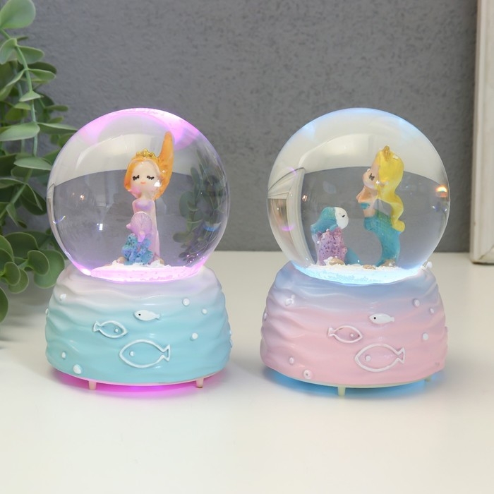 Сувенир полистоун водяной шар музыка, свет Сувенир полистоун водяной шар музыка, свет "Русалка и рыбка" МИКС 8х8х12 см